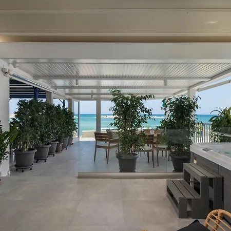 Kyma Beachfront Appartamento *
