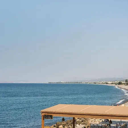 Appartamento Kyma Beachfront *